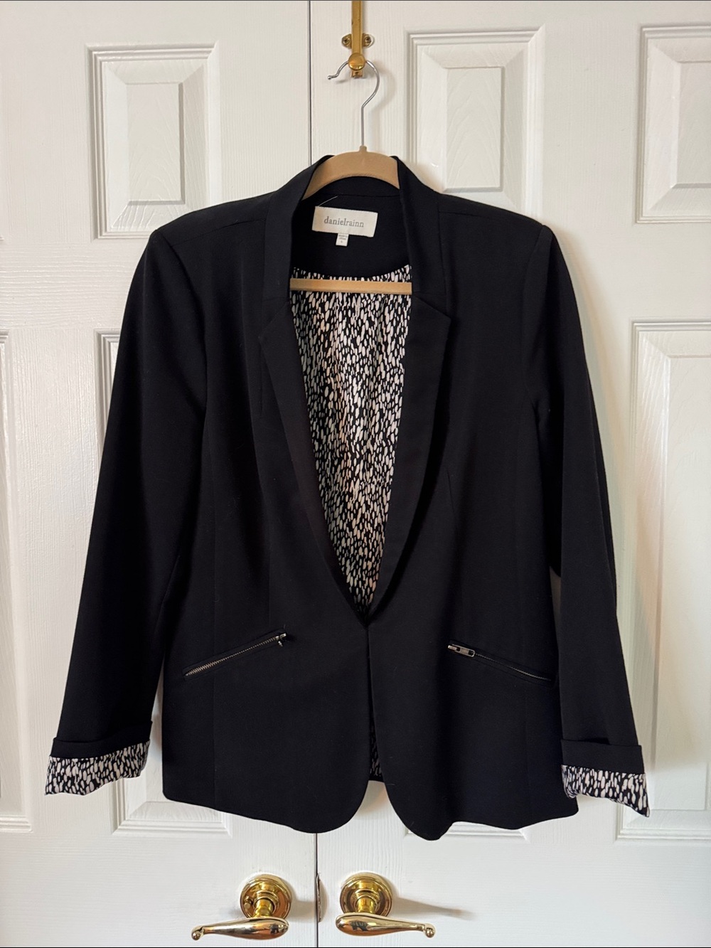 Daniel Rainn Black Open-Front Blazer with Patterned Lining
